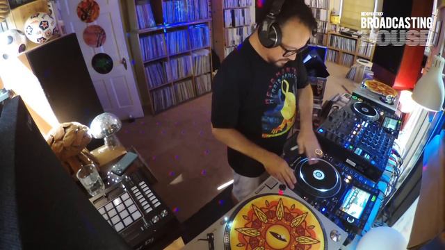 Mark Farina (Episode #6, Live from Dallas) – Defected Broadcasting House Show смотреть онлайн