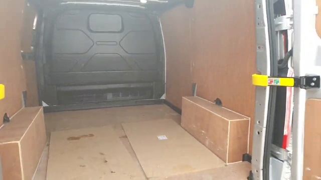 211C7857 - 2021 Ford Transit TRANSIT 300 S TREND 2.0 TD170 price plus vat R... смотреть онлайн