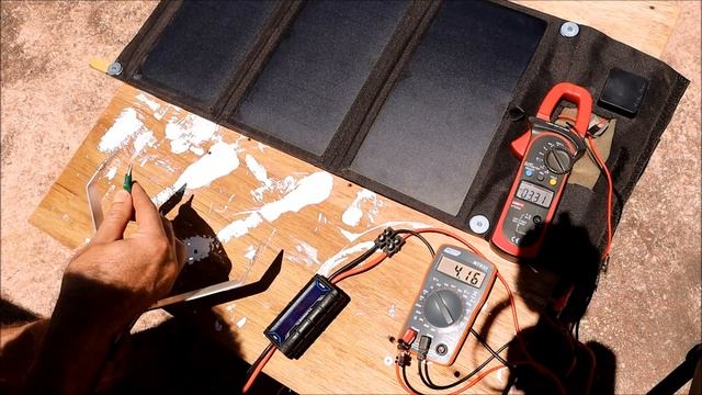 Poly vs Mono: Small solar panel test and temperature response. смотреть онлайн
