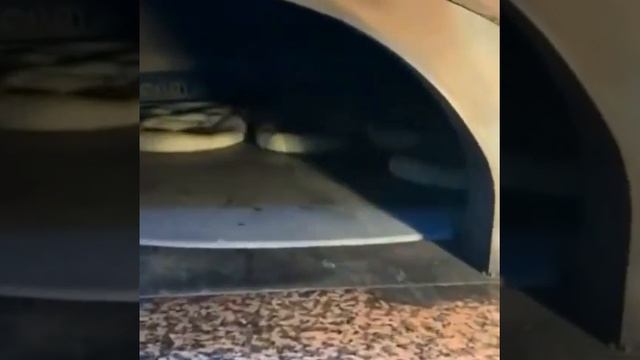 хлеб из дровяной печи #cook #chefcook #люблюготовить #russia # #erevan #шефповар #work #cooking смотреть онлайн