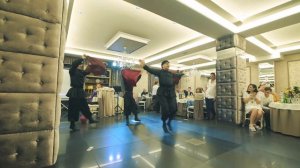 Грузинский танец кинтаури ! Красиво и с юмором!