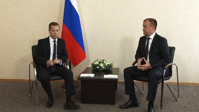 Medvedev v Ysolie смотреть онлайн