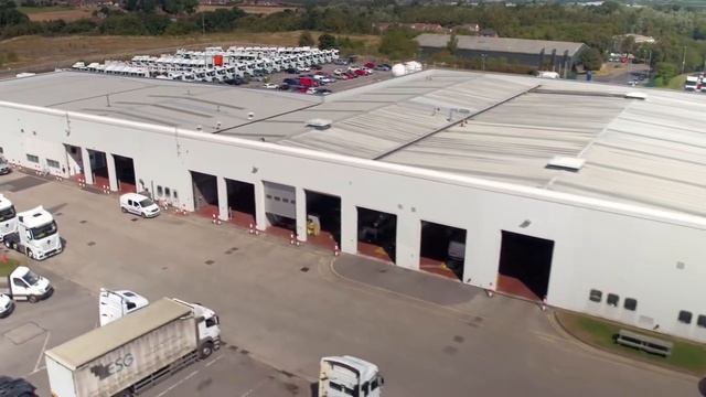 Mercedes-Benz Trucks Wentworth Park смотреть онлайн