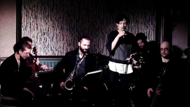 Ансамбль Средиземноморской Деконструкции - Morenika (live at Duma) смотреть онлайн