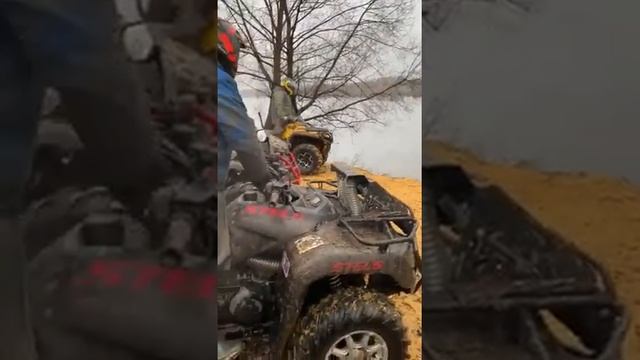 Квадрик на льду озера смотреть онлайн