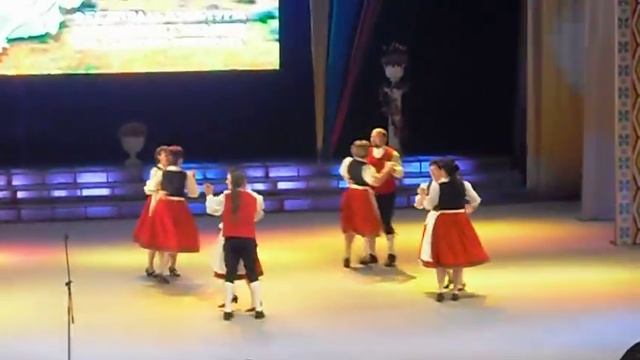 Коллектив из Германии. Танец смотреть онлайн