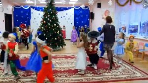 Танец "Новогодняя считалочка".Муз.рук.Е.Рабская