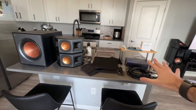 Garage stereo installation! Combining AirPlay with a custom 2.1 Klipsch sound system смотреть онлайн