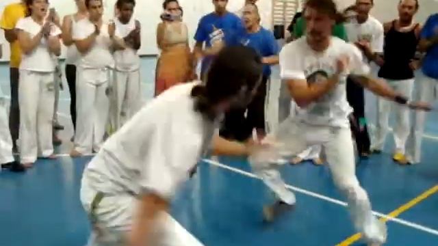 Roda Chiusura 1° Evento Capoeira Cordão De Ouro Bologna - "Tunan" смотреть онлайн