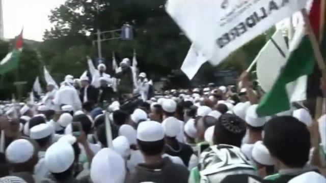 Индонезия желает Халифата! Аллаху Акбар!!! смотреть онлайн
