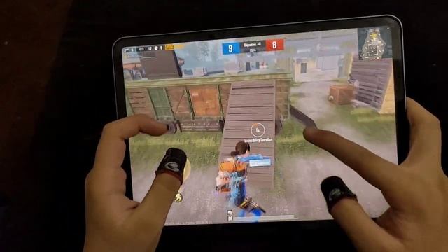 144 FPS LENOVO LEGION PHONE PLAYER CHALLENGED ME ? | FASTEST PHONE VS FASTEST IPAD | PUBG MOBILE смотреть онлайн
