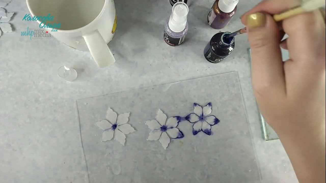 Цветоделие. Окрашивание ткани для цветов краской-спрей своими руками