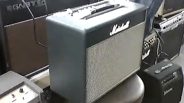 Marshall Class 5 Valve Amp смотреть онлайн