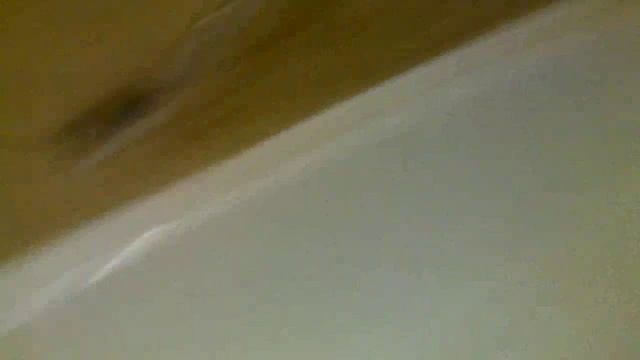 Мы поселились в гостинице "Космос". смотреть онлайн