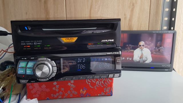 Alpine CDA-9831j & Alpine DVA-5205j