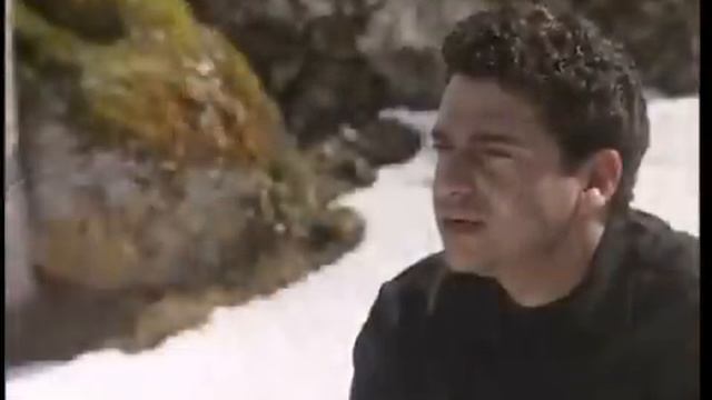 Hakan Taşıyan Gözün Sevem şarkısı Dinle