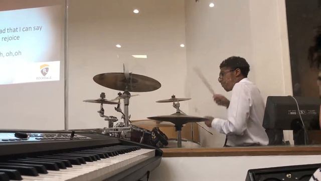 Dj Riq on the drums at Rockdale смотреть онлайн
