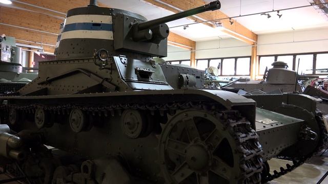 Vickers Armstrongs 6 Ton TANK 1933 смотреть онлайн