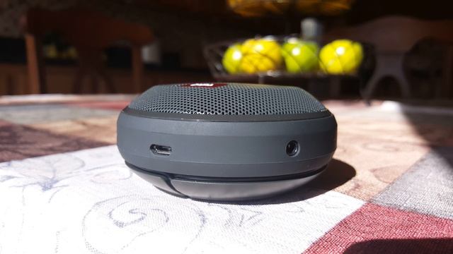 JBL Clip Plus Portable Speaker Review - Is it worth it? смотреть онлайн