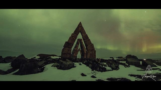 Sri Aurobindo | Gayatri Mantra for Soul Awakening смотреть онлайн