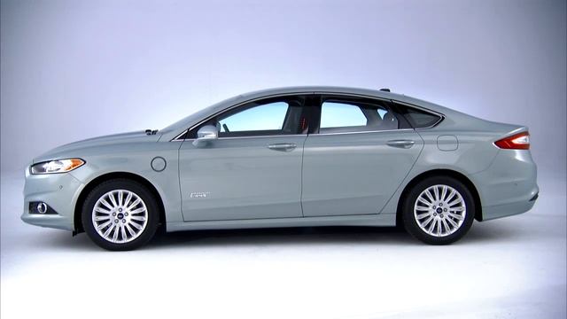 The Ford Fusion Energy plug-in hybrid смотреть онлайн