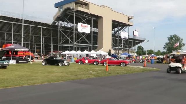 Blue Suede Cruise 2018 Drive Around #2 смотреть онлайн