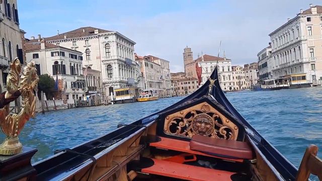 Прогулка на гондоле по каналам Венеции #гондола #венеция #италия #italy #италия #гондола #venezia смотреть онлайн