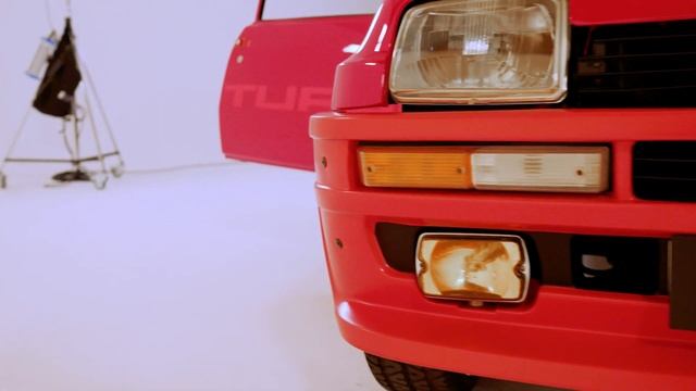 le véhicule des super-héros | Renault 5 Turbo смотреть онлайн