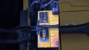 Лексус RX 350 2008 год. Горловина( патрубок верхний) радиатора поломка