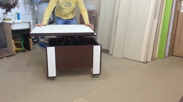 Стол трансформер журнальный обеденный.