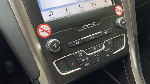 2019 Ford Fusion SEL Start Up смотреть онлайн