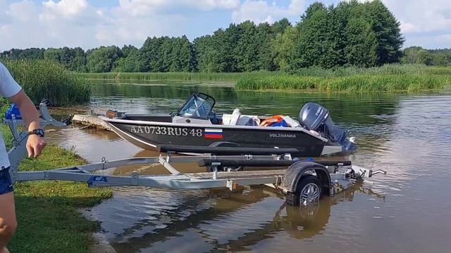 ?Слип лодки за 2 минуты на мелководье??♀️ смотреть онлайн