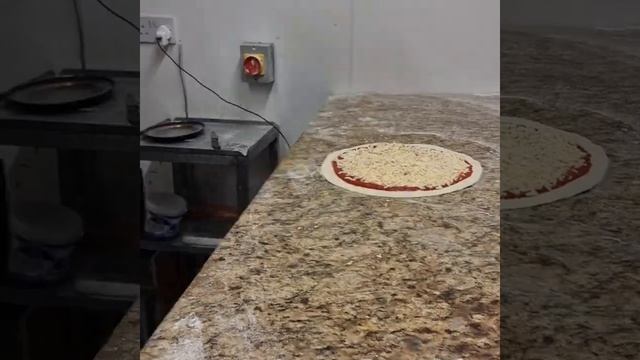 Pizza Cork Nosta restaurant смотреть онлайн