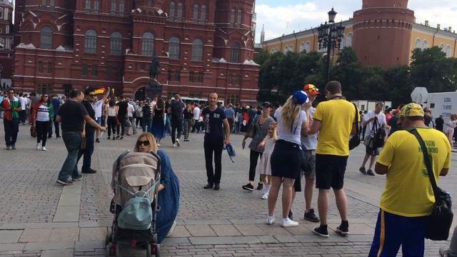 БРАЗИЛИЯ И МЕКСИКА В ПРЕДВКУШЕНИИ МАТЧА!! смотреть онлайн