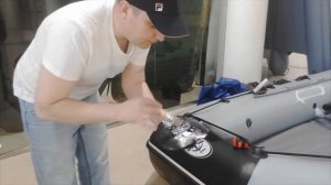 Тюнинг лодок ПВХ: пошаговая инструкция приклейки аксессуаров на лодку. Часть 3