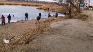 На пеленгаса. Мариуполь, рыбалка возле Азовсталя. Небольшое видео