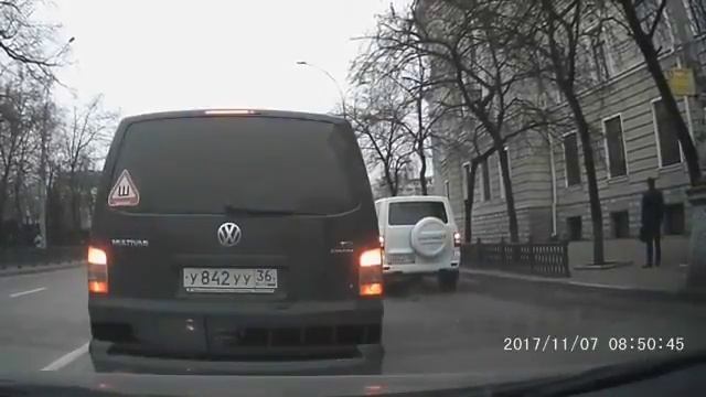 Проезд маршрутки на красный свет смотреть онлайн