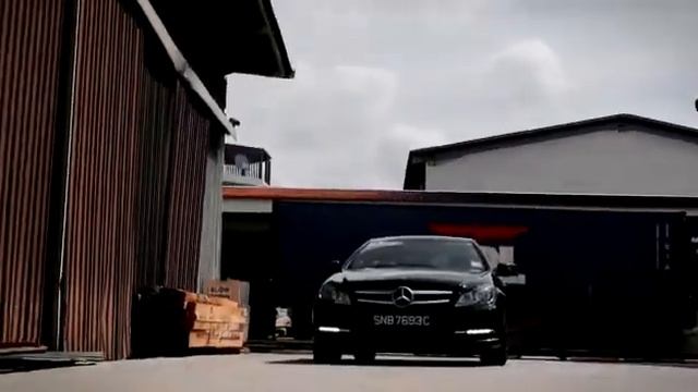 New Stock : 2011 Mercedes Benz C180 Coupe смотреть онлайн