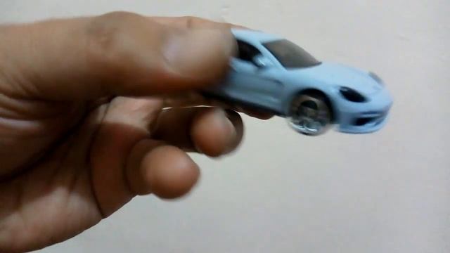 Hot Wheels 2019 Porsche Panamera Turbo S E-Hybrid Sport Turismo