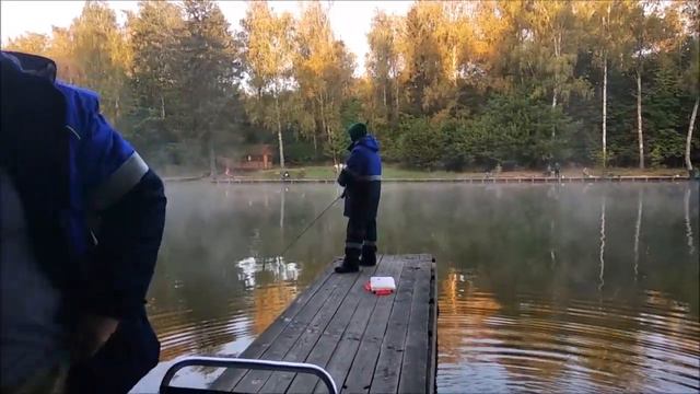 Утренние поимки форели на Верхнем. Улов осетра с Нижнего. Клёвое место лосиный остров. смотреть онлайн