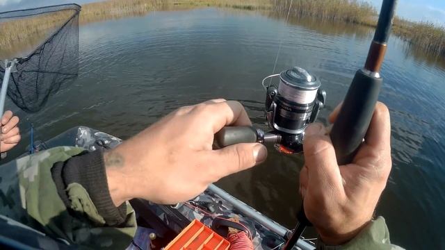 Хороший клев щуки осенней порой смотреть онлайн