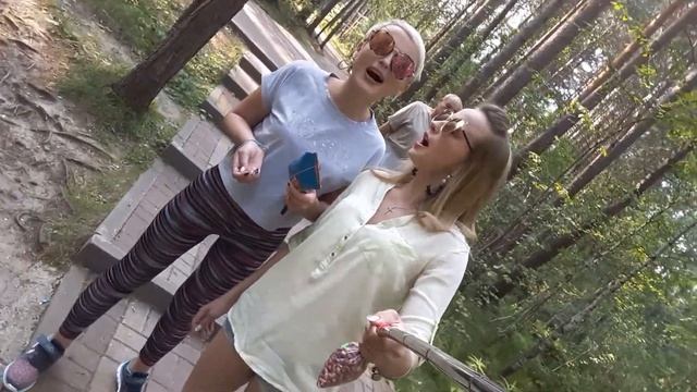 Творчество в парке! Когда сестра в теме смотреть онлайн