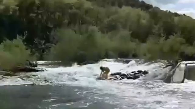 CRAZY BOYS IN THE GAMES / FUNNY VIDEO ?? смотреть онлайн