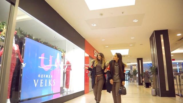 Моду можно купить. Стиль нужно иметь. Одежда Veiks - магазины со стилем.