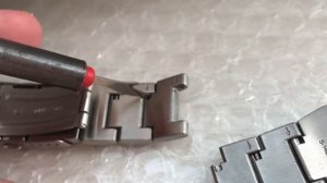 Как поменять ремешок браслет на часах CASIO G SHOCK GST S110