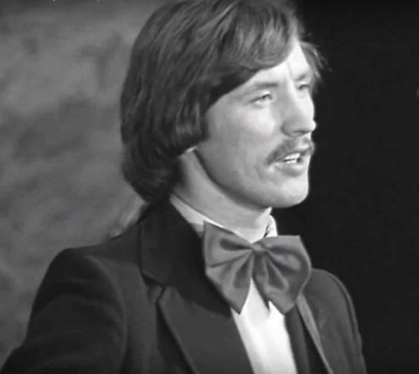 ВИА Синяя птица Там где Клён шумит