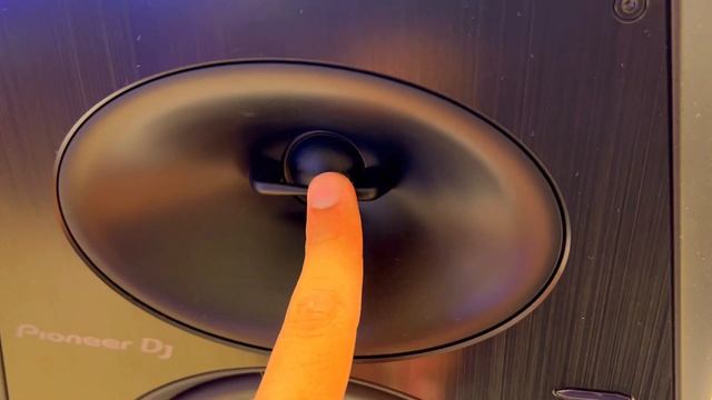 3 Things To Know About The Pioneer DJ DM-50D-BT Monitor Speaker Pair смотреть онлайн