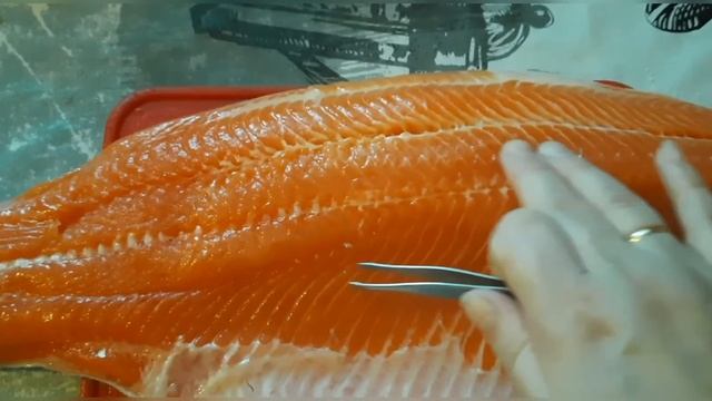 КАК ВКУСНО ПОСОЛИТЬ ФОРЕЛЬ? смотреть онлайн