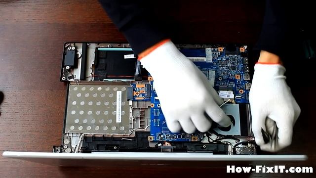 Acer Aspire V5-571 V5-531 Disassembly, Fan Cleaning and Thermal Paste Replacement смотреть онлайн