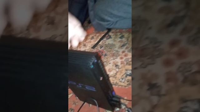 Определенная версия FMCB работает не на каждой приставке.